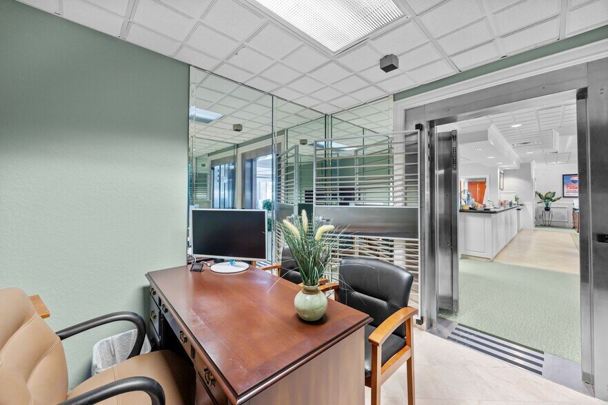 More Photos Of 8468 Caratoke Hwy, Powells Point Bank For Lease