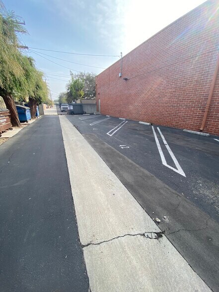More Photos Of 4200 Sepulveda Blvd, Culver City Office For Lease