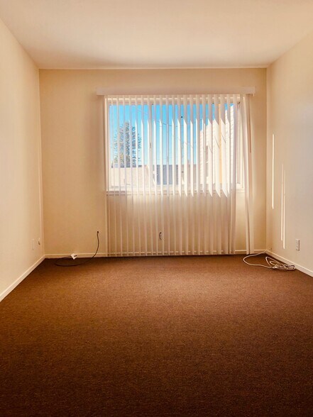 More Photos Of 2180 Ashby Ave, Berkeley Apartments For Sale