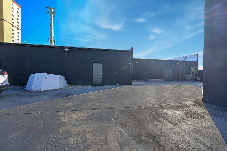 More Photos Of 101 NE 79th St, Miami Loft Creative Space For Lease