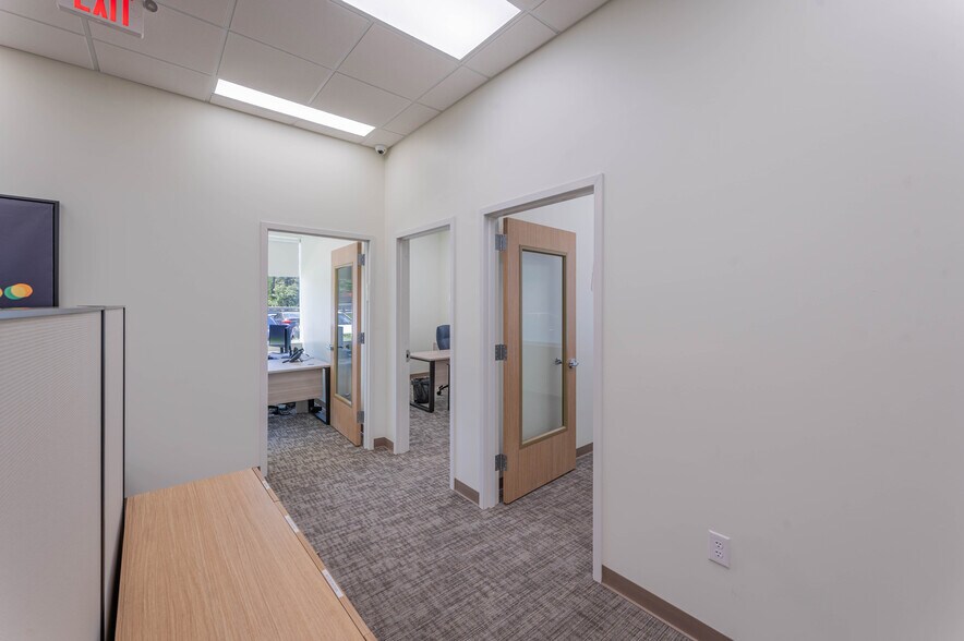 More Photos Of 2013 Cedarbridge Ave, Lakewood Office For Lease