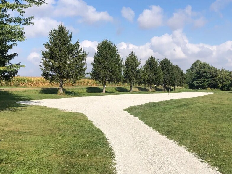 More Photos Of 625 IN-75 Rd, Flora Amusement Park For Sale