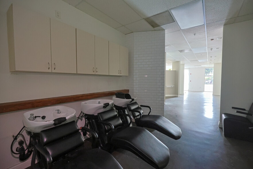 More Photos Of 229 E Commonwealth Ave, Fullerton Apartments For Lease