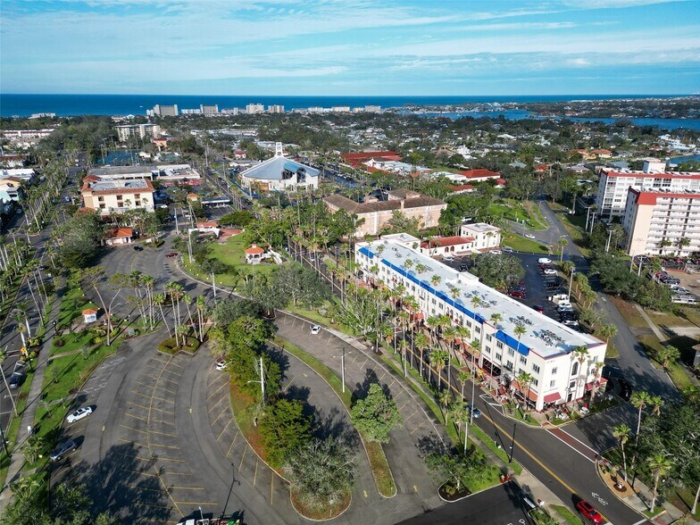 More Photos Of 214-256 Tampa Ave W, Venice Apartments For Sale