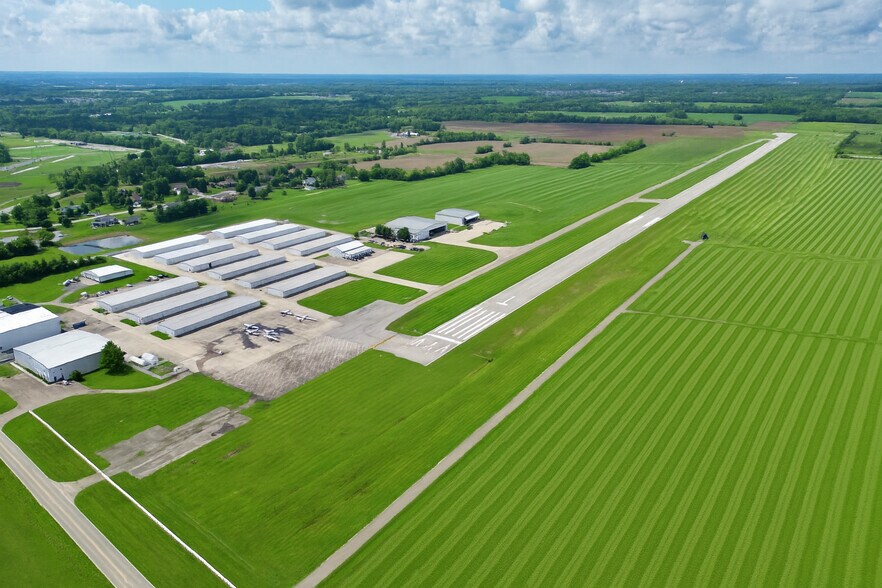 Primary Photo Of 2460 Greentree Rd, Lebanon Office For Lease