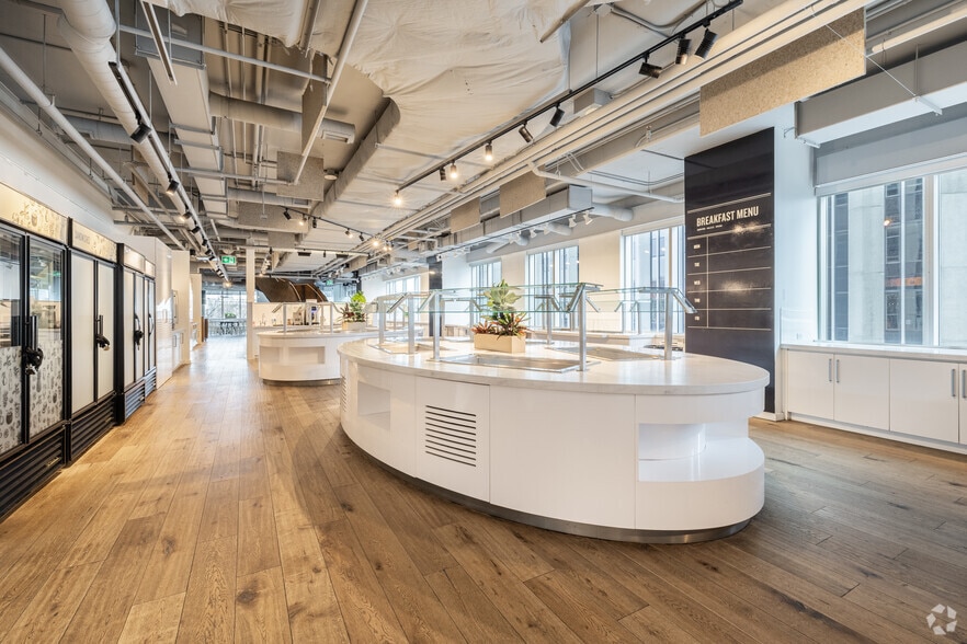 More Photos Of 150 Elgin St, Ottawa Office For Sale