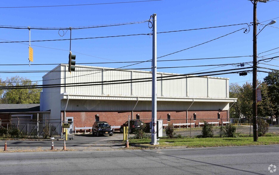 More Photos Of 2 S Plank Rd, Newburgh Warehouse For Sale