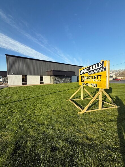 More Photos Of 1850 Velp Ave, Howard Warehouse For Lease