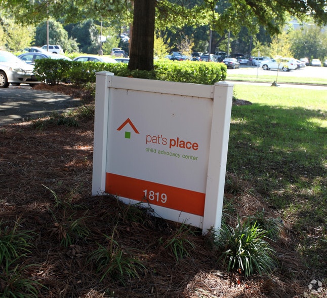 More Photos Of 1819 East Blvd, Charlotte Office For Lease