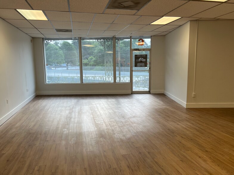 More Photos Of 2100 Cheshire Bridge Rd NE, Atlanta Unknown For Lease