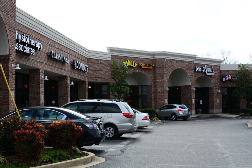 More Photos Of 420 S Germantown Pky, Cordova Unknown For Lease