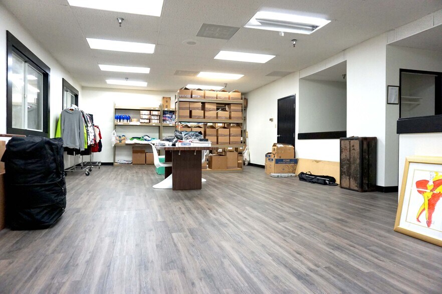 More Photos Of 6048 Triangle Dr, Commerce Warehouse For Lease