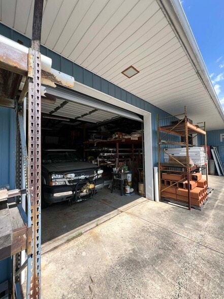 More Photos Of 200 Bridge St, Tremont General Retail For Sale