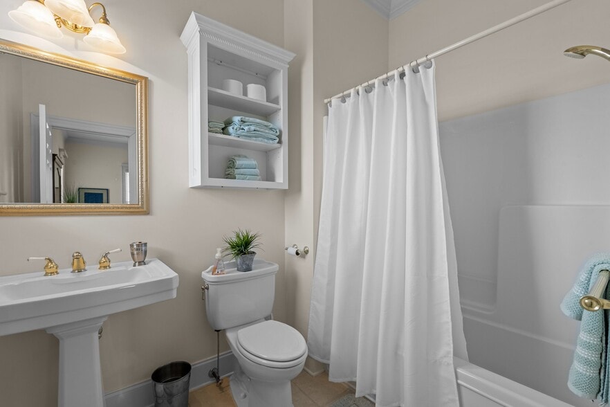 More Photos Of 220 Pungo Shores, Belhaven Lodge Meeting Hall For Sale