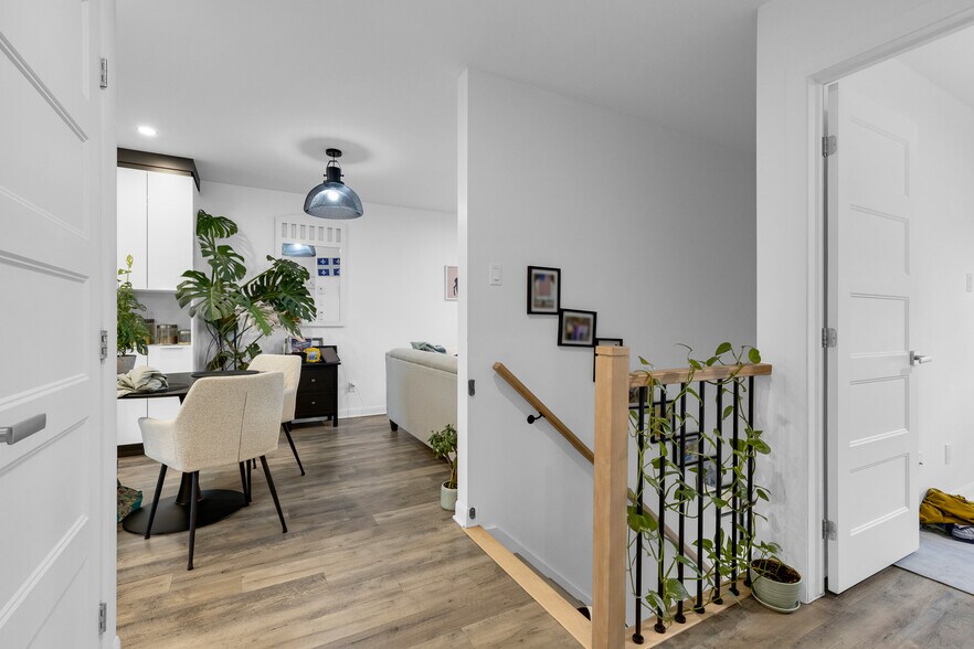 More Photos Of 1611-1615 Rue Godin, Longueuil Apartments For Sale