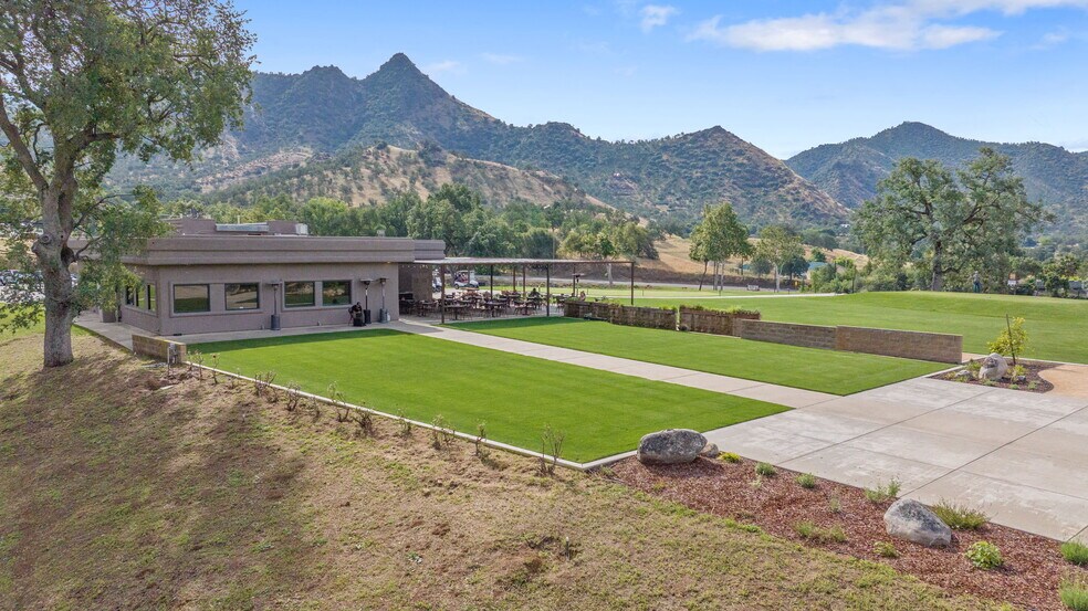 More Photos Of 41117 Sierra Dr, Three Rivers Golf Course Driving Range For Sale