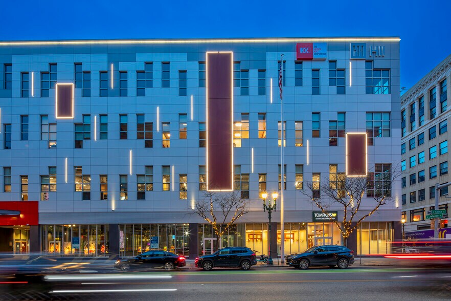 More Photos Of 400 S Salina St, Syracuse Office For Lease