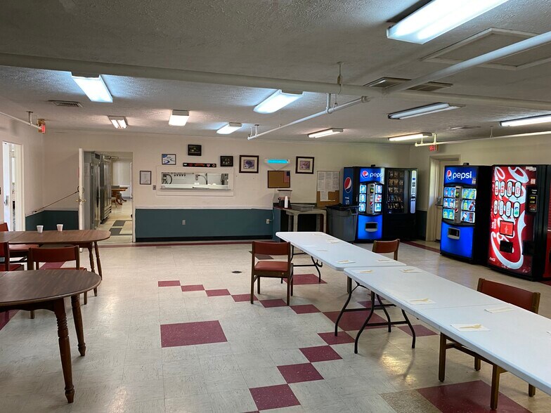 More Photos Of 155 Ridgefield Dr, Marion Assisted Living For Sale
