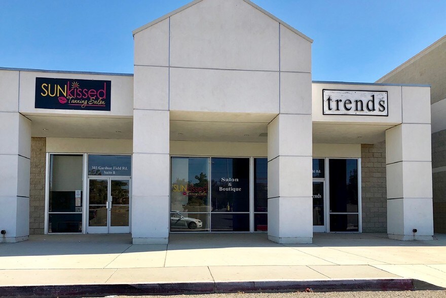 More Photos Of 301 Gardner Field Rd, Taft Freestanding For Lease