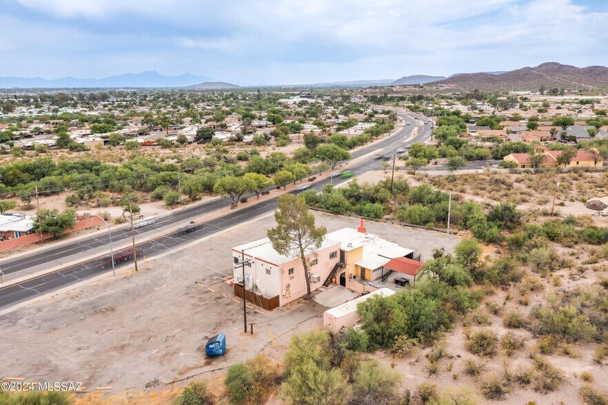 More Photos Of 3000 S Mission Rd, Tucson Storefront Retail Residential For Sale