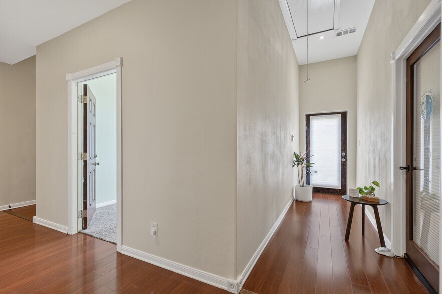 More Photos Of 3975 E Hwy 290, Dripping Springs Self Storage For Sale