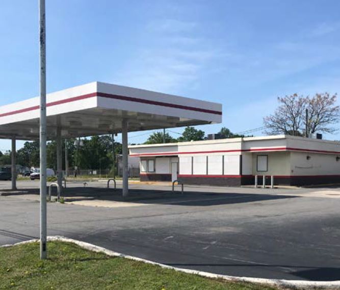Primary Photo Of 3301 Victory Blvd, Portsmouth Convenience Store For Lease