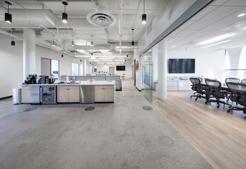 More Photos Of 9720 Wilshire Blvd, Beverly Hills Office For Lease