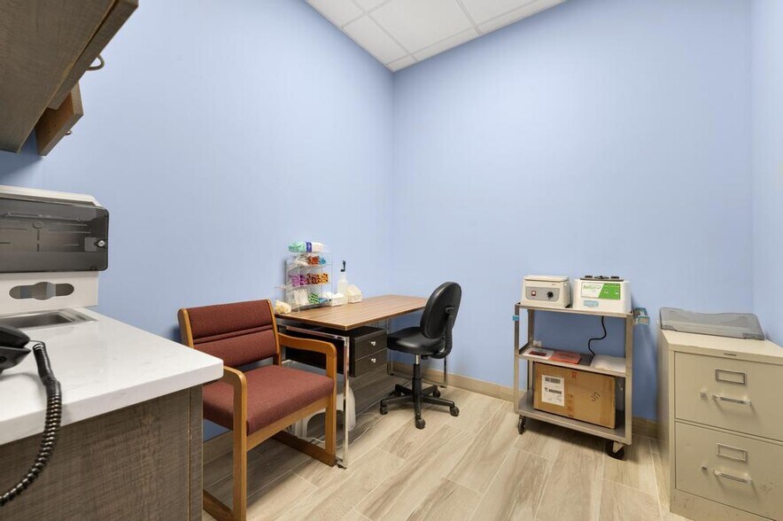 More Photos Of 125 Maiden Ln, New York Medical For Lease