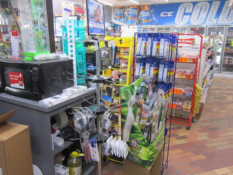 More Photos Of 2301 Lackey St, Lumberton Convenience Store For Sale