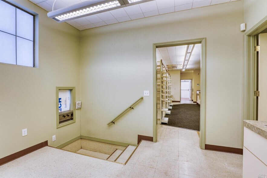 More Photos Of 3720 Main St, Kelseyville Drugstore For Sale