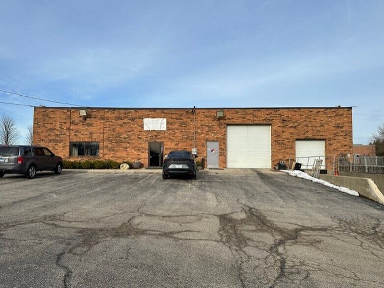 More Photos Of 3300 3 Oaks Rd, Cary Storefront For Lease