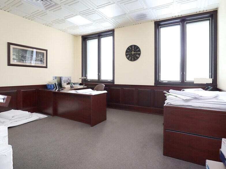 More Photos Of 188 Van Buren St, Staten Island Warehouse For Sale