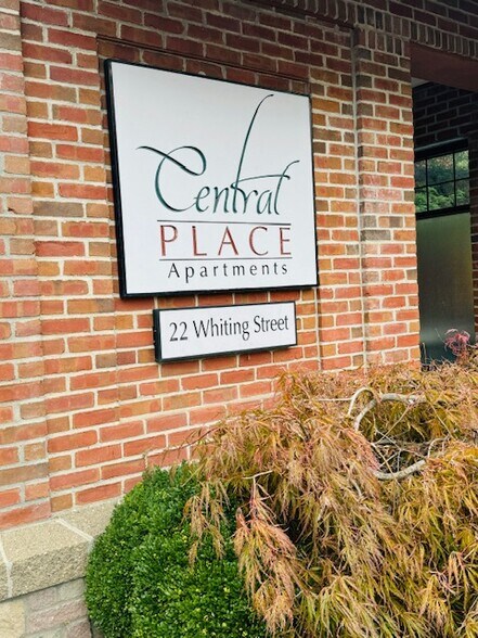 More Photos Of 22 Whiting St, Plainville Office For Lease