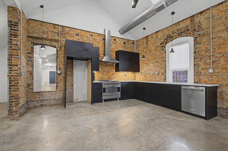 More Photos Of 1231 6th Ave N, Nashville Loft Creative Space For Lease