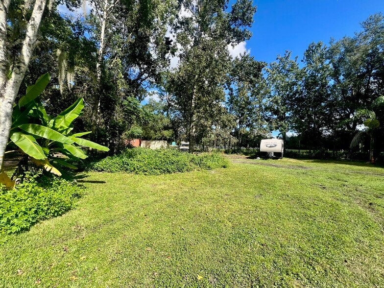 More Photos Of 2175-2185 W 25th St, Sanford Land For Sale