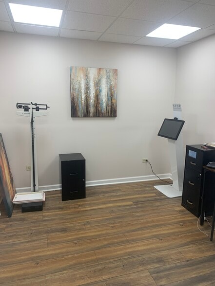 More Photos Of 661 Madison Ave, Memphis Medical For Sale