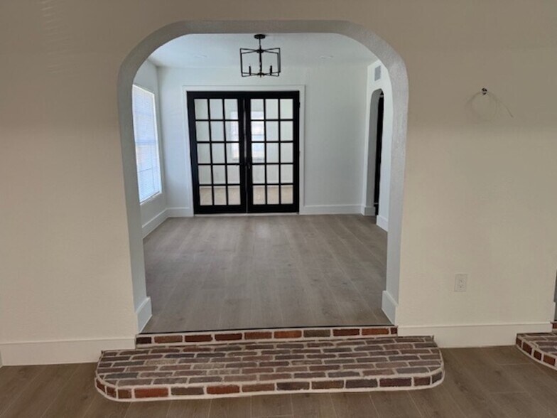 More Photos Of 95 E Palmetto St, Winter Garden Office Residential For Lease