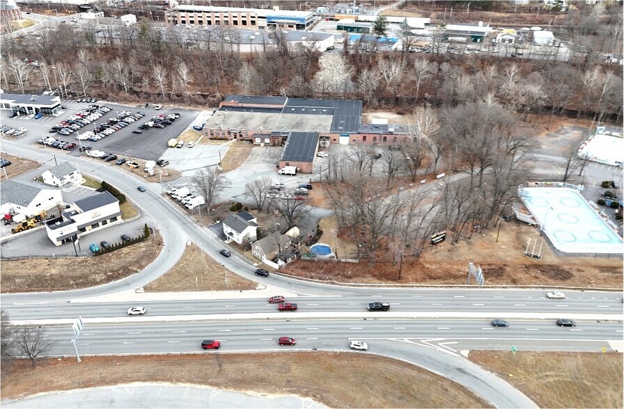 More Photos Of 44 Mead St, Leominster Manufacturing For Lease