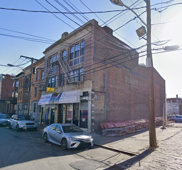 More Photos Of 38-40 Park Ave, Paterson Storefront Retail Residential For Sale