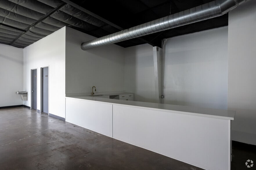 More Photos Of 3420 Rusk St, Houston Loft Creative Space For Lease