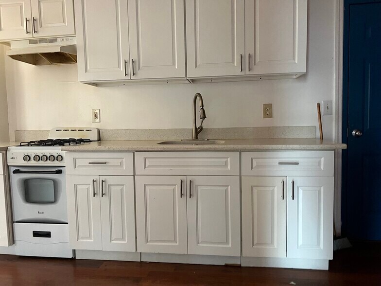 More Photos Of 321 Milford St, Brooklyn Apartments For Sale