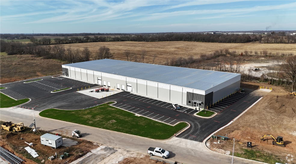 More Photos Of 3135 Hankins Rd, Republic Warehouse For Lease