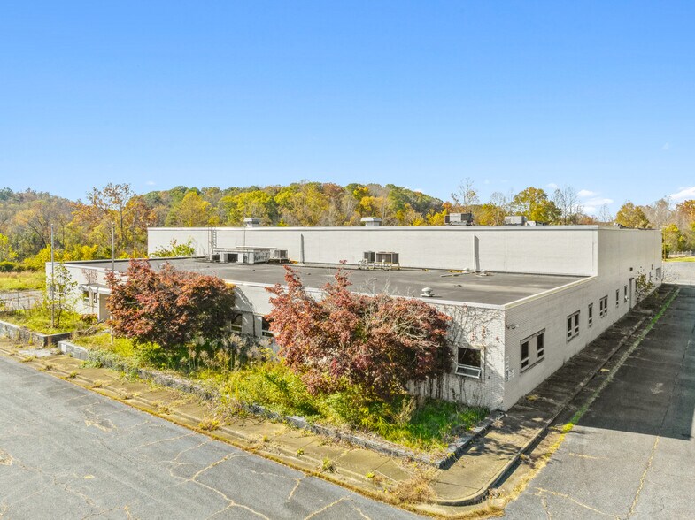 More Photos Of 1641 Fairystone Park Hwy, Stanleytown Warehouse For Sale