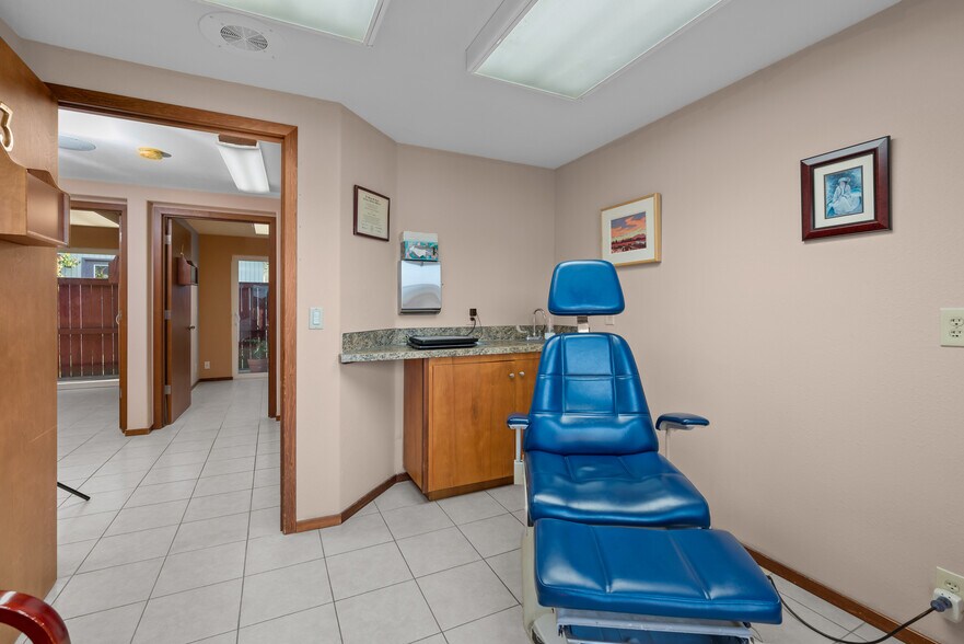 More Photos Of 412 N Main St, Coupeville Healthcare For Sale
