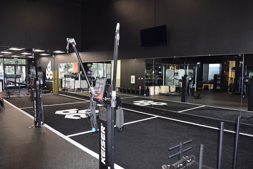 More Photos Of 1370 Redwood Way, Petaluma Office For Sale