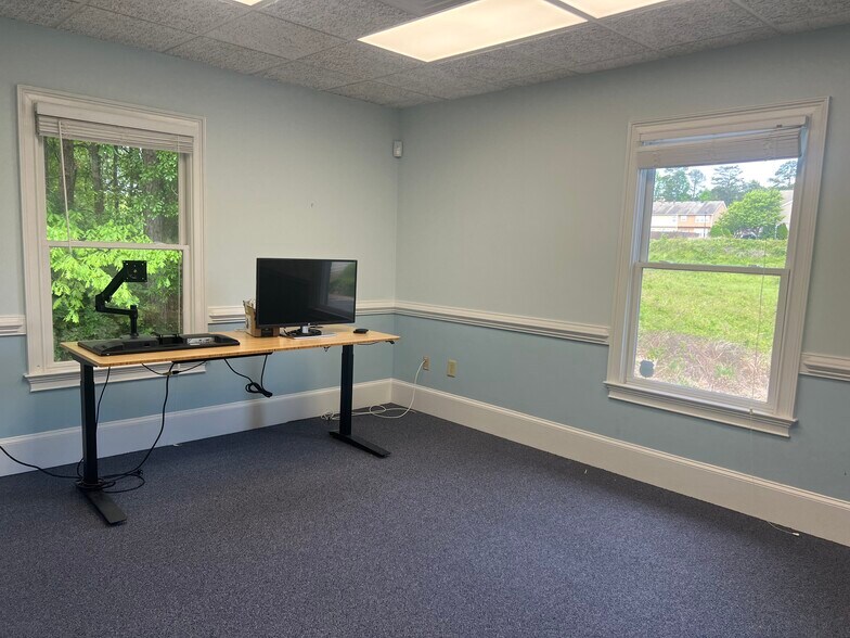 More Photos Of 5415 Sugarloaf Pky, Lawrenceville Office For Lease