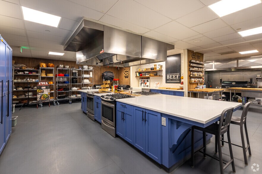 More Photos Of 9110 E Nichols Ave, Centennial Office For Sale