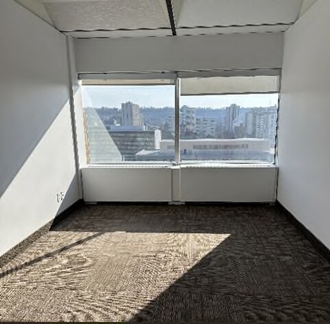 More Photos Of 100, 110, and 120 King St W, Hamilton Unknown For Lease