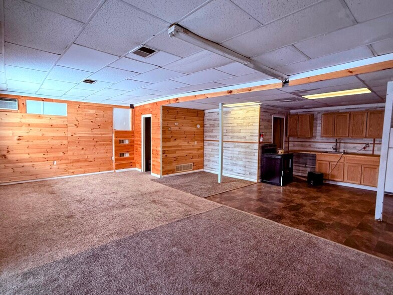 More Photos Of 6 Church St, Nassau Apartments For Sale