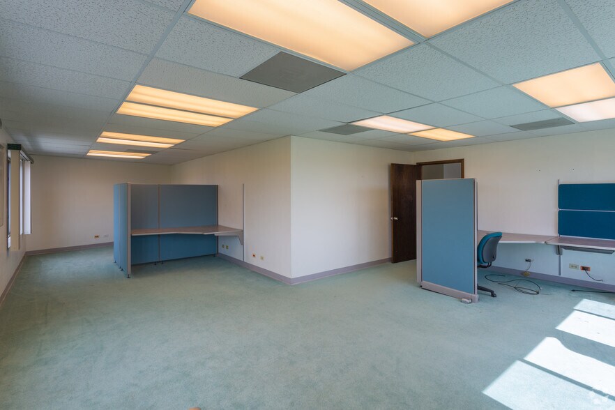 More Photos Of 33551 County Road 37, Kiowa Office For Lease